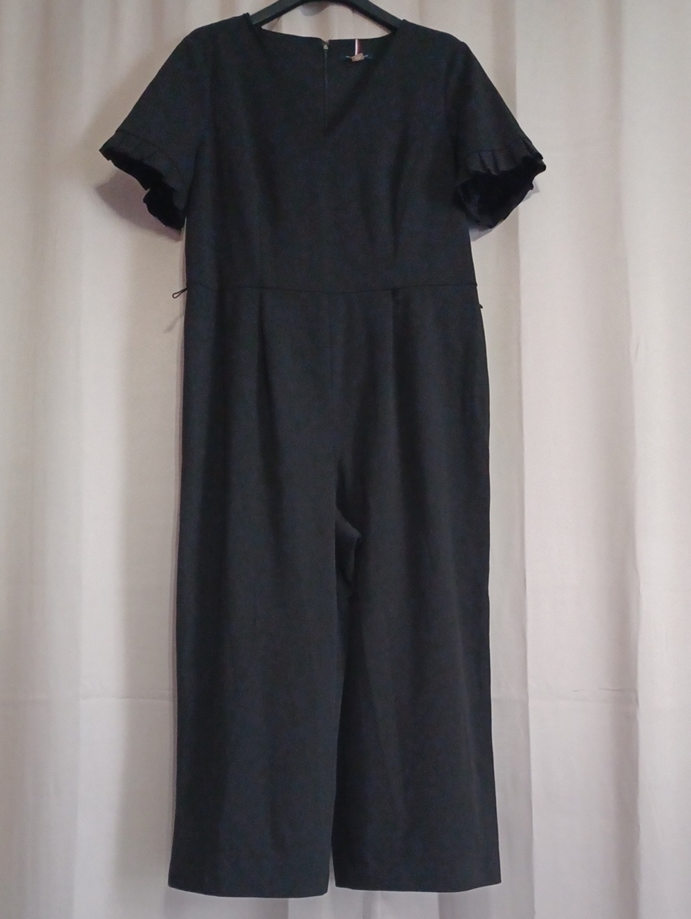 Tommy Hilfiger Classic Black Ruffle Sleeve Cropped Wide Leg Jumpsuit Size 14